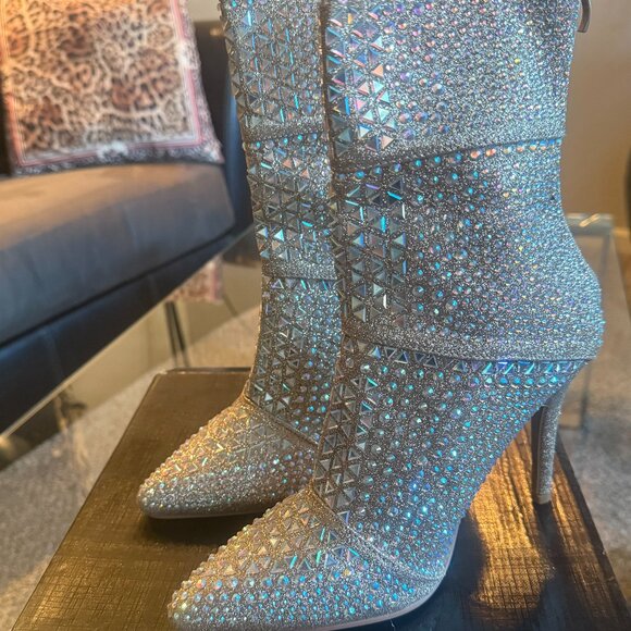 FOREVER Gorgeous Gold Embellished Ankle Boots - Picture 1 of 6